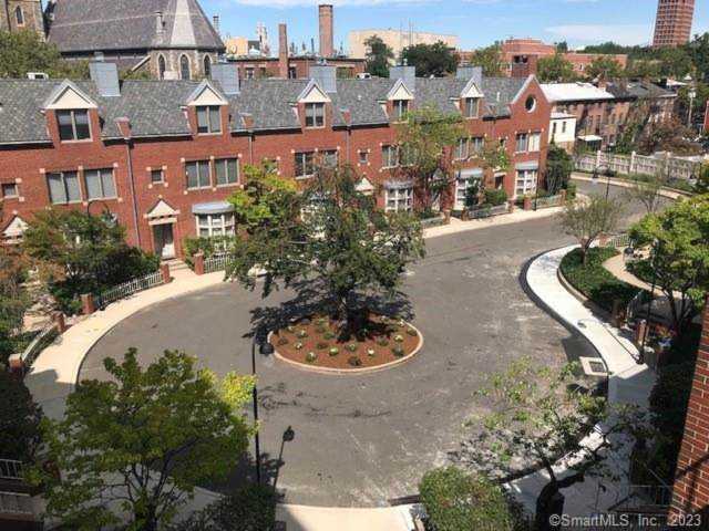 30 Temple Court #30 New Haven, CT 06511
