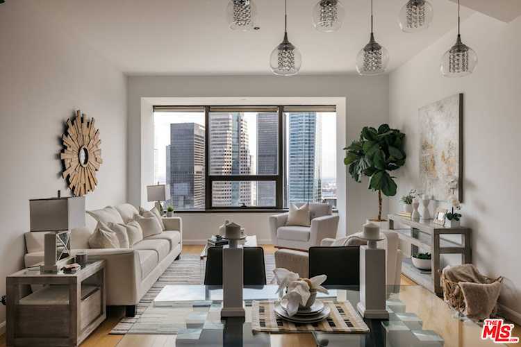 1100 Wilshire Blvd #3206 Los Angeles, CA 90017