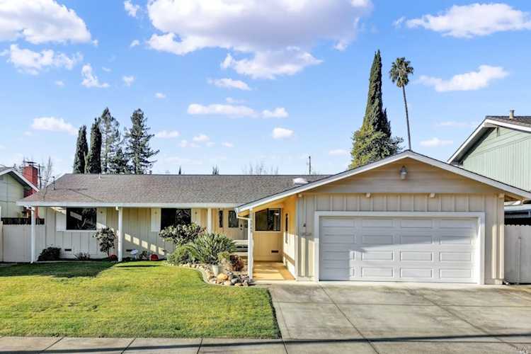 3765 Jomar Drive Napa, CA 94558