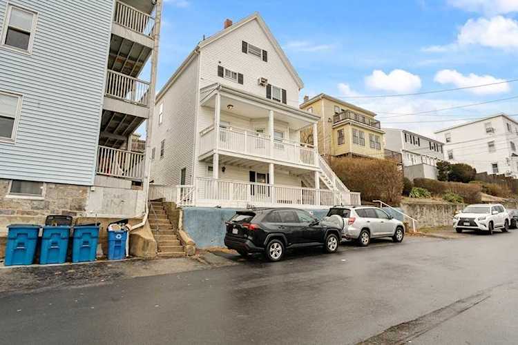 133 Pearl Ave Revere, MA 02151 | MLS 73072230 Photo 1