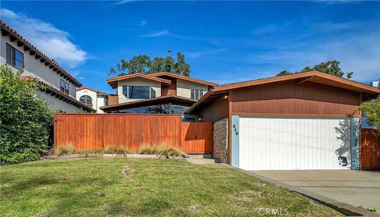 515 25th St Hermosa Beach, CA 90254