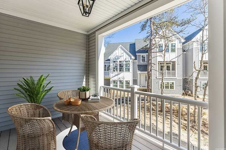 3 Brackenfern Plymouth, MA 02360