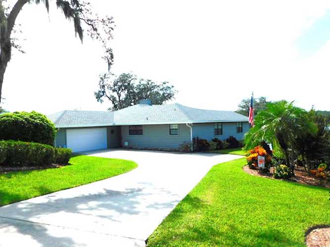 920 Golden Bough Rd Lake Wales, FL 33898