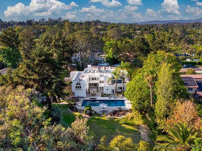 4557 Vista De La Tierra Del Mar, CA 92014