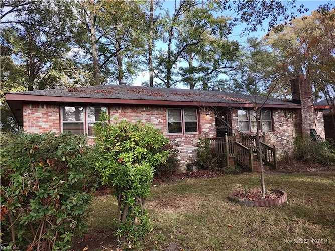 2108 Lockard Ave Chesapeake, VA 23320