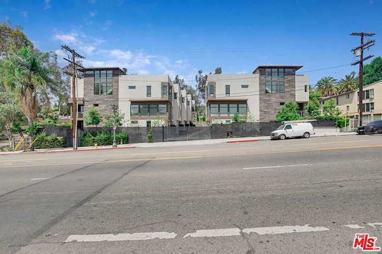 2111 N Cahuenga Blvd #9 Los Angeles, CA 90068