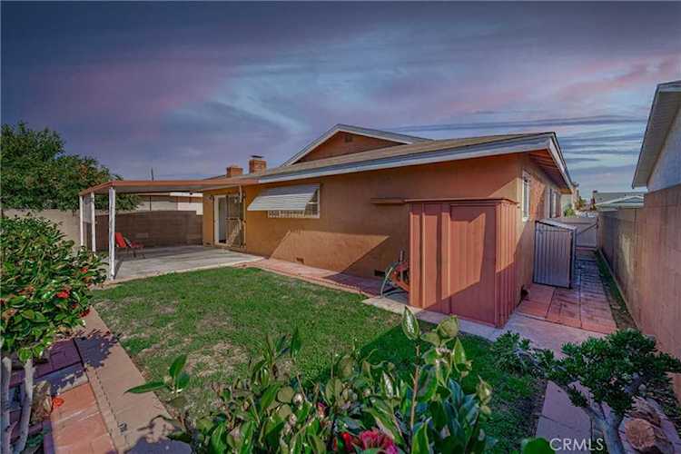 22213 Bolsa Ave Carson, CA 90745