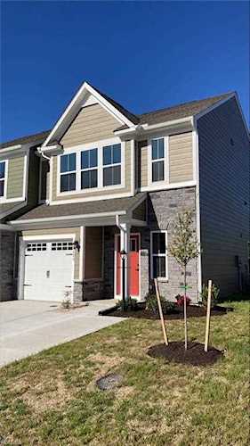 1600 Redwing Arch Chesapeake, VA 23323