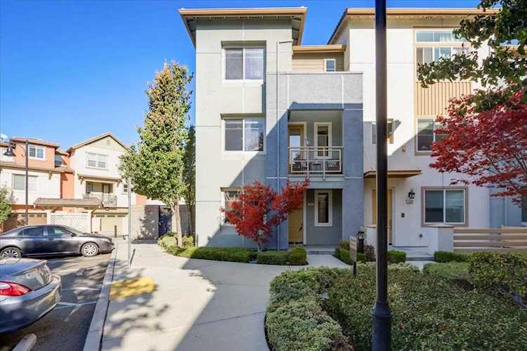 1046 Doheny Ter Sunnyvale, CA 94085 | MLS ML81913266 Photo 1