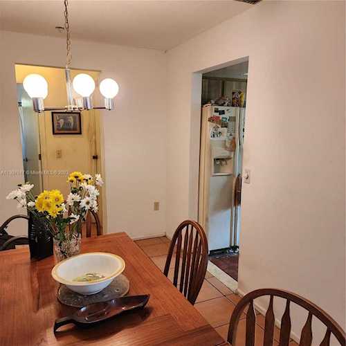 11390 NW 45th Pl Sunrise, FL 33323