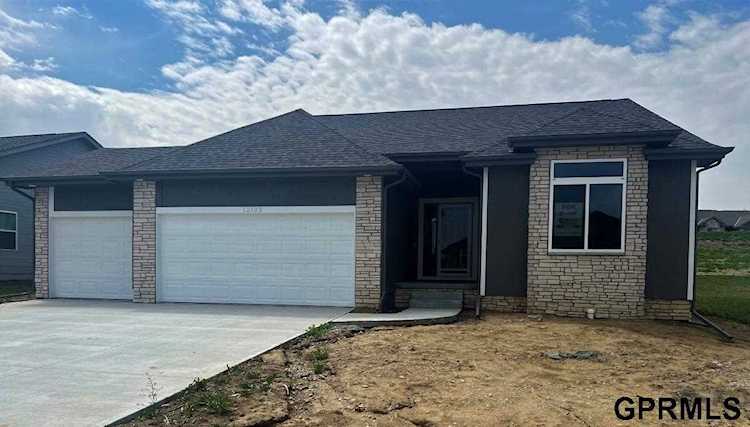 12102 Quail Dr Bellevue, NE 68123