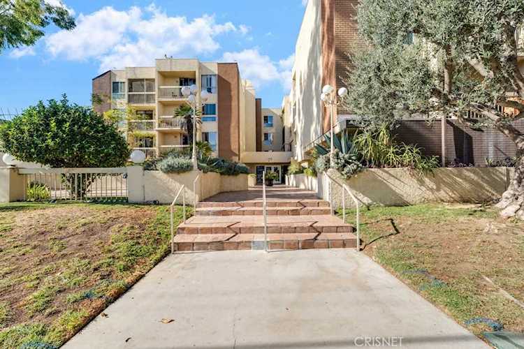 5143 Bakman Ave #316 North Hollywood, CA 91601