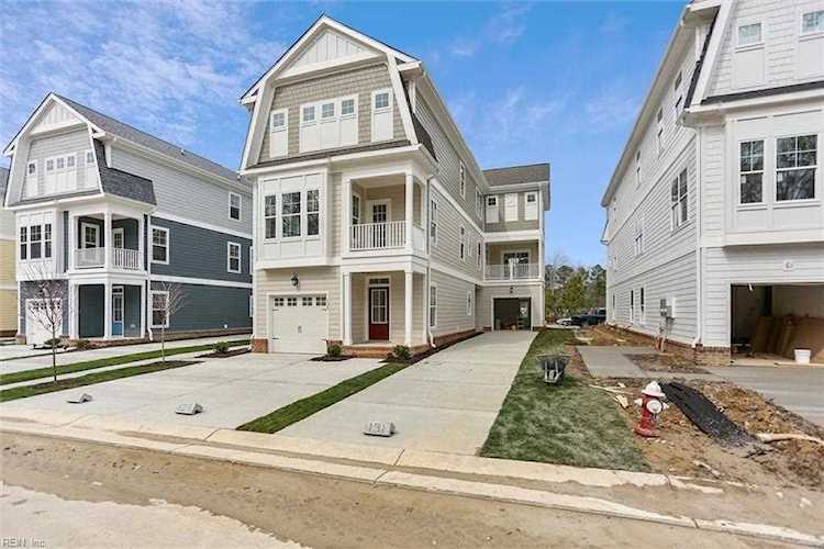 113 Topsail Ln Yorktown, VA 23693