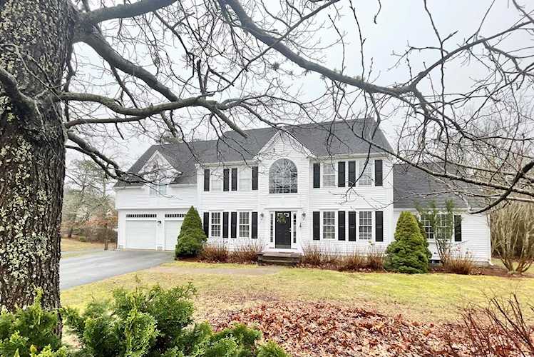 1 Lichen Lane Forestdale, MA 02644