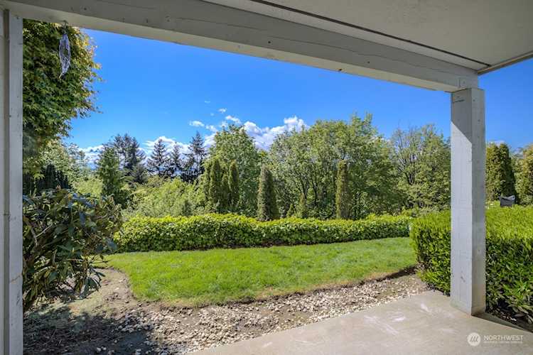 28602 16th Ave S #102 Federal Way, WA 98003