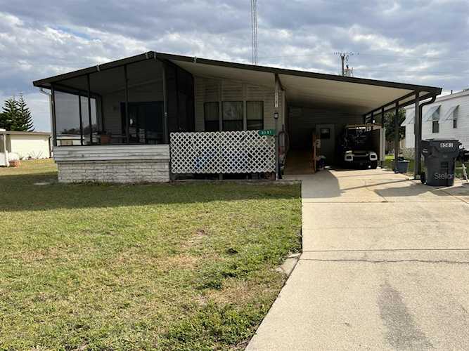 8581 Breeze Hill Dr Lake Wales, FL 33898