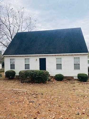 7804 Church Ln Toano, VA 23168