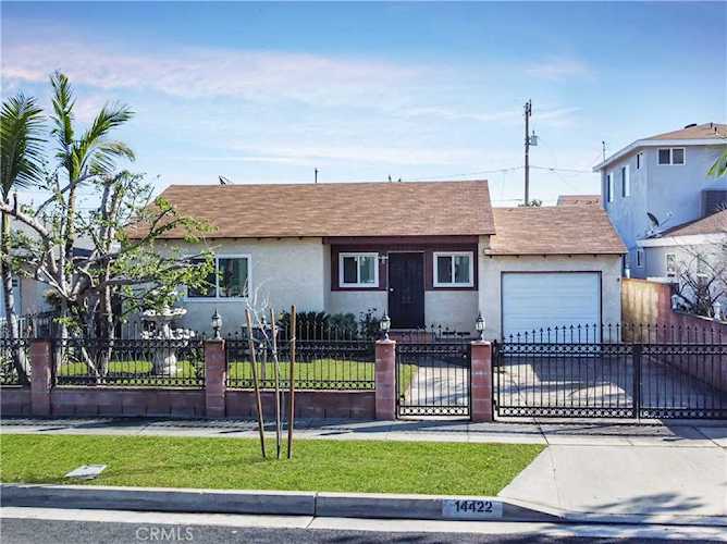 14422 Shoemaker Ave Norwalk, CA 90650