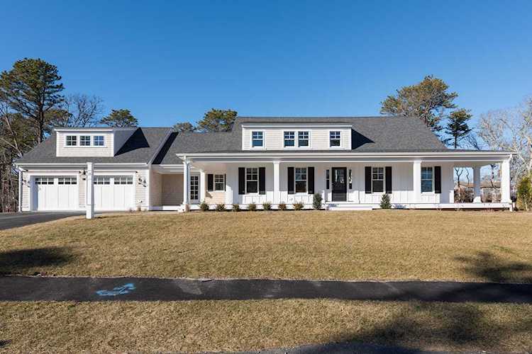 15 Bascom Hollow Harwich, MA 02645