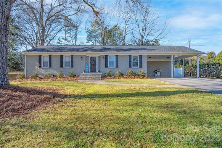 1611 Estes Dr Rock Hill, SC 29732