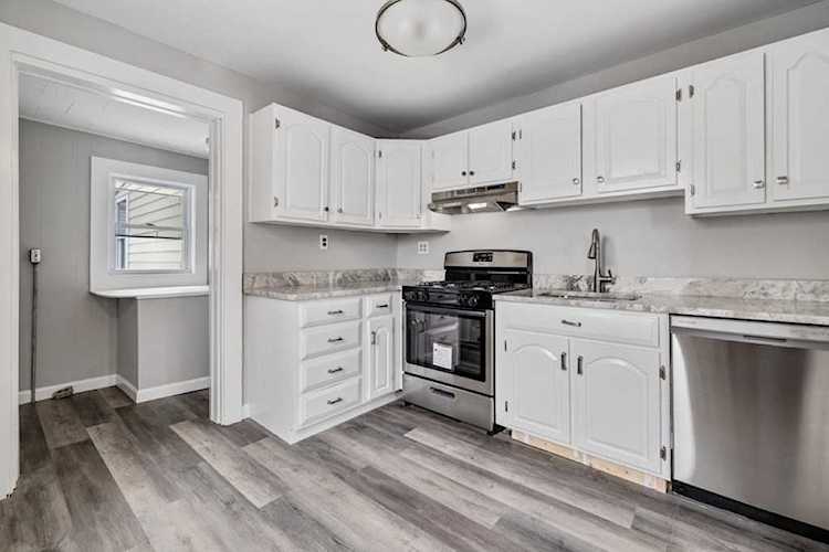 94 Crescent Ave Revere, MA 02151