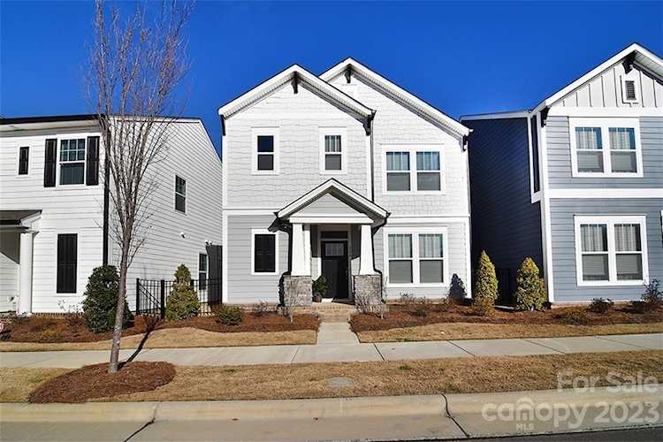 620 Lyndon Station Dr Pineville, NC 28134