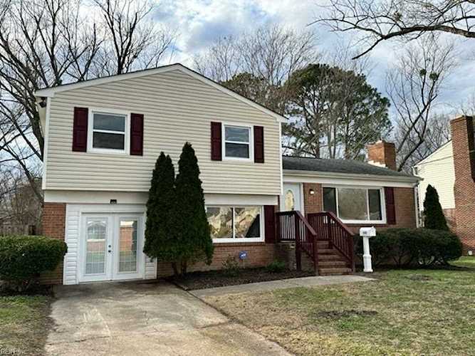 103 Michele Dr Hampton, VA 23669