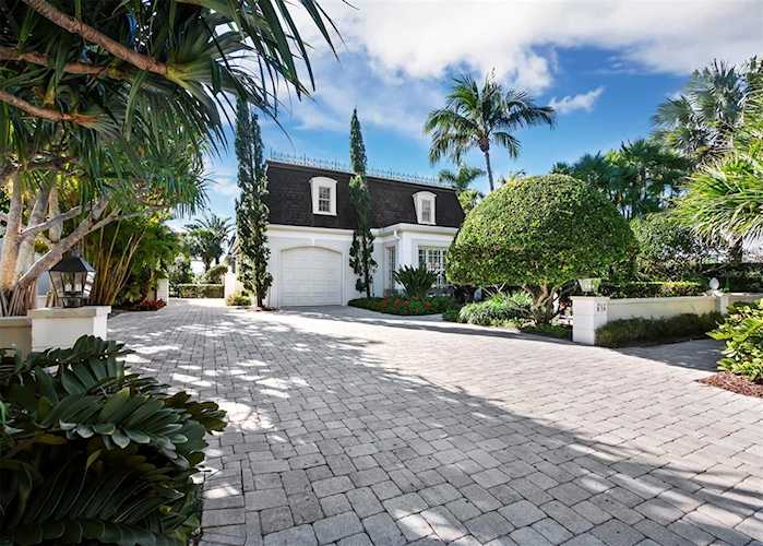 515 S Washington Dr Sarasota, FL 34236