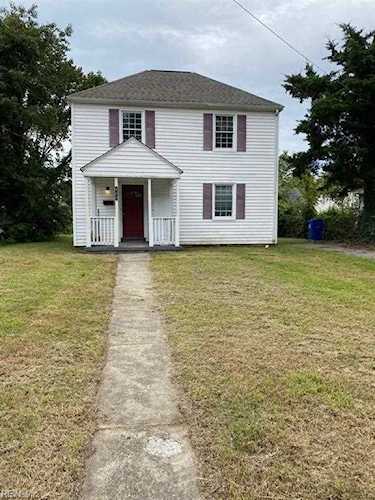 942 20th St Newport News VA 23607 | MLS# 10471185 - TREG.com Photo 1