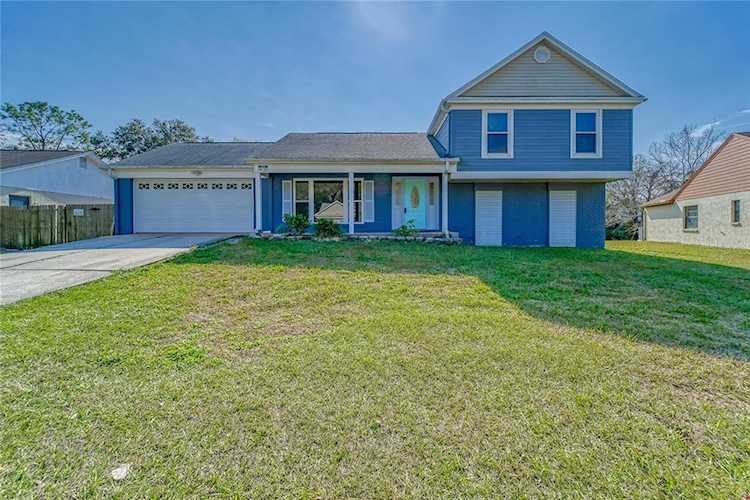 3725 Murray Dale Dr Valrico, FL 33596