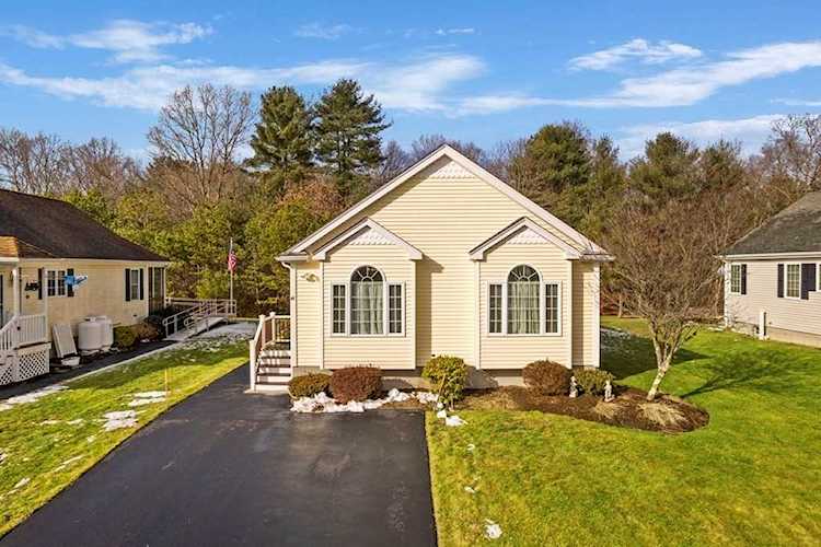 44 Rodeo Dr #44 East Bridgewater, MA 02333