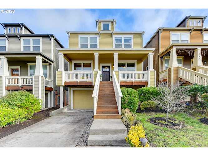 3768 NW Unrath PL Portland, OR 97229