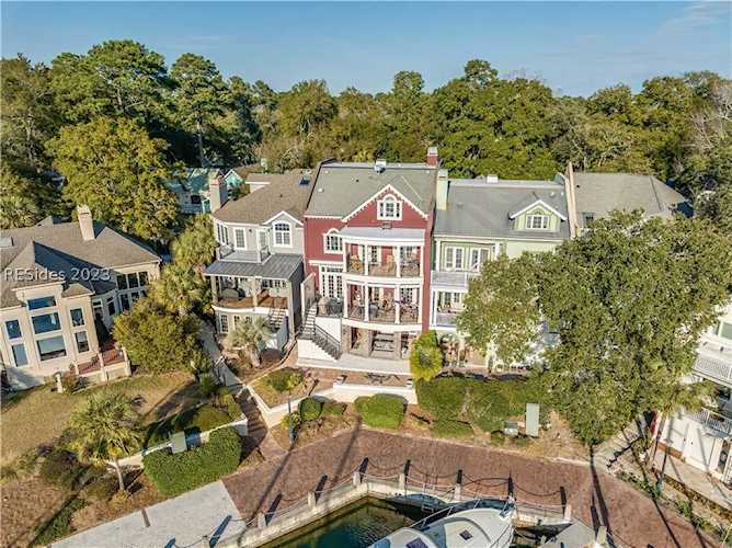 61 Sparwheel Ln Hilton Head Island, SC 29926