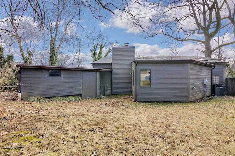1120 Carolina Salem, VA 24153