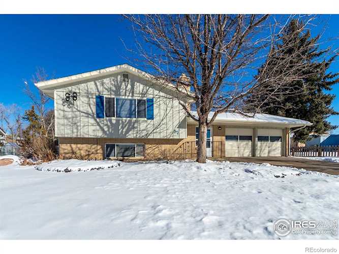 52 Gardner Dr Longmont, CO 80504