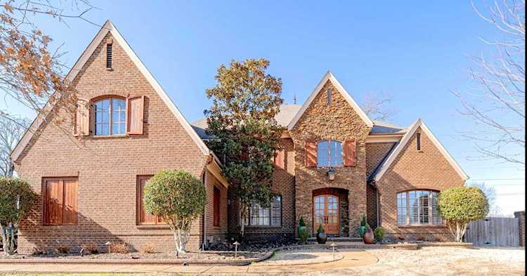 9731 Lipsey Cv Germantown, TN 38139