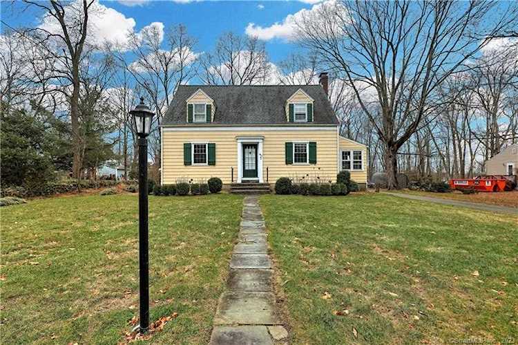 842 Shagbark Drive Orange, CT 06477