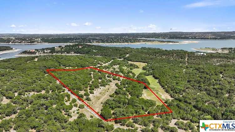 212 S Angel Light Dr Spicewood, TX 78669