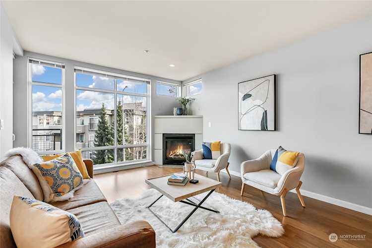 211 Kirkland Ave #306 Kirkland, WA 98033