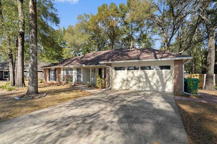 2805 Titleist Lane Crestview, FL 32539