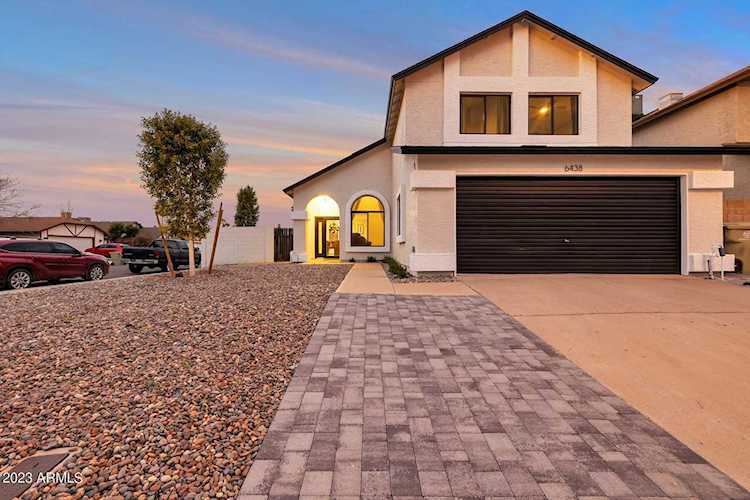 6438 W Mercer Lane Glendale, AZ 85304