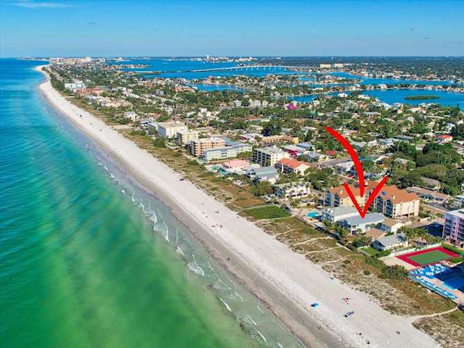 1102 Beach Trl Indian Rocks Beach, FL 33785