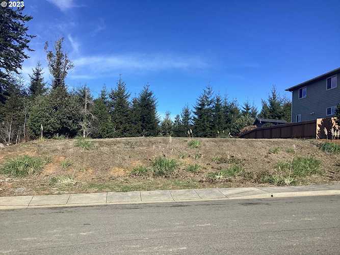 00 Vista Ridge Drive #15 Brookings, OR 97415