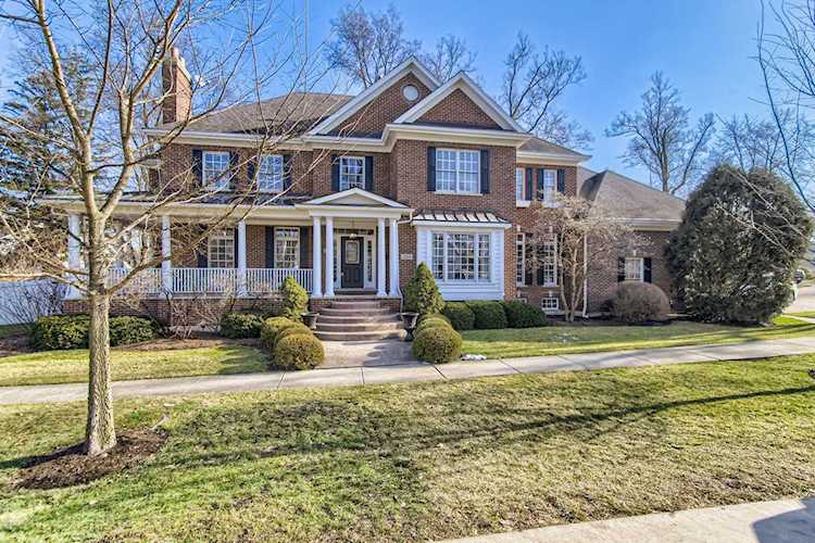241 Grant Ave Clarendon Hills, IL 60514