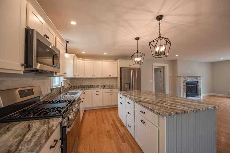 41 Lubec St South Portland, ME 04106