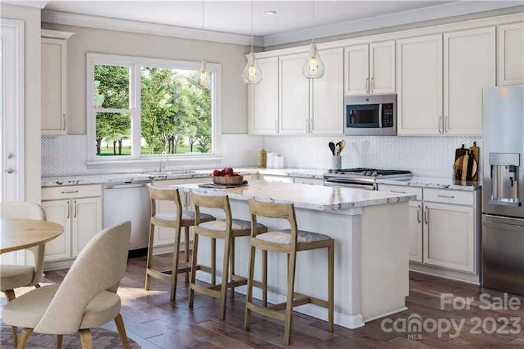908 Kinsey Alley Charlotte, NC 28217