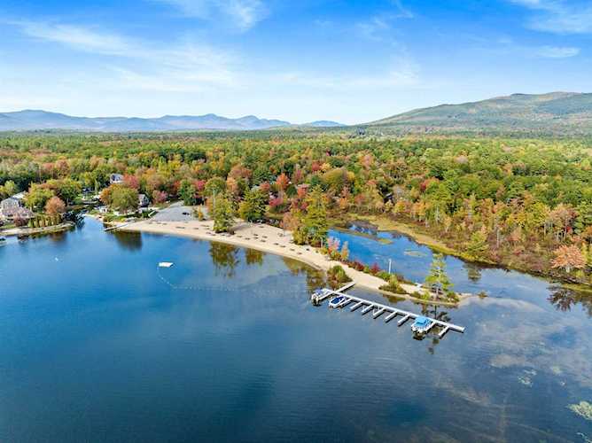 50 Mountain View Dr Moultonborough, NH 03254