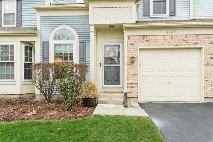 6367 Banburry Rd #6367 Downers Grove, IL 60516