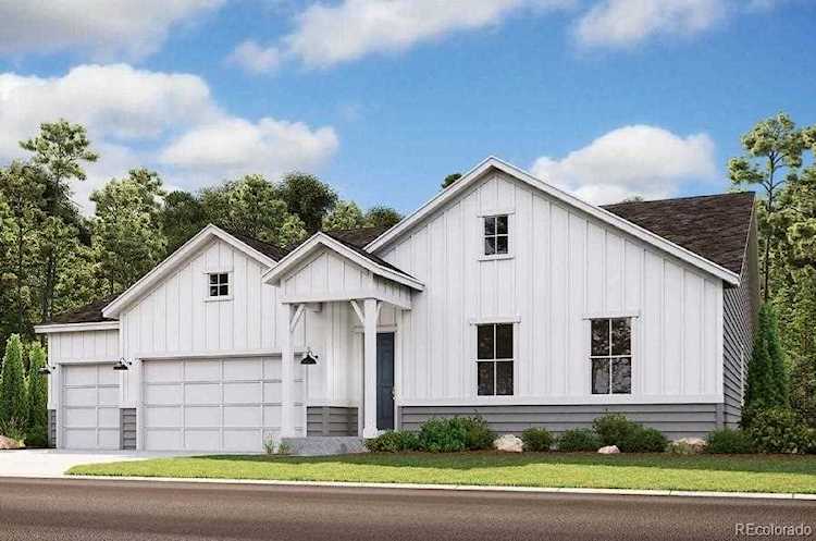 3308 Carabiner St Castle Rock, CO 80108