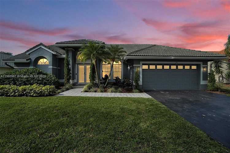 4322 NW 62nd Ave Coral Springs, FL 33067